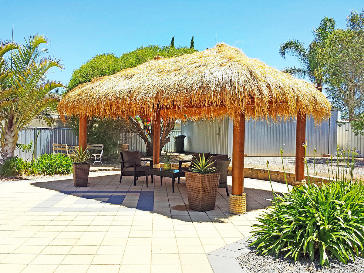 Bali hut